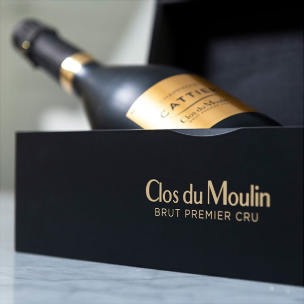 Champagne-Cattier-Clos-du-Moulin-Brut-Premier-Cru-sous-coffret-bois-image-2